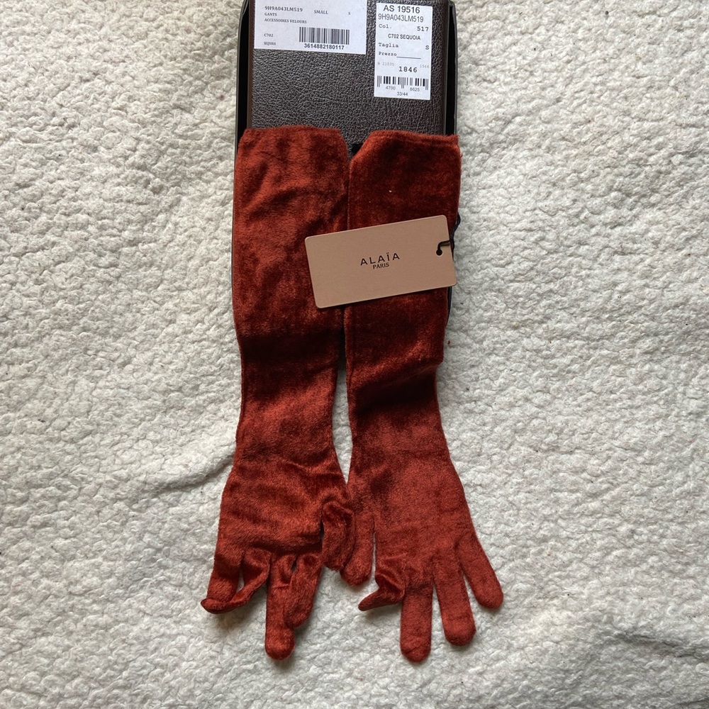 Alaïa rust velour long gloves